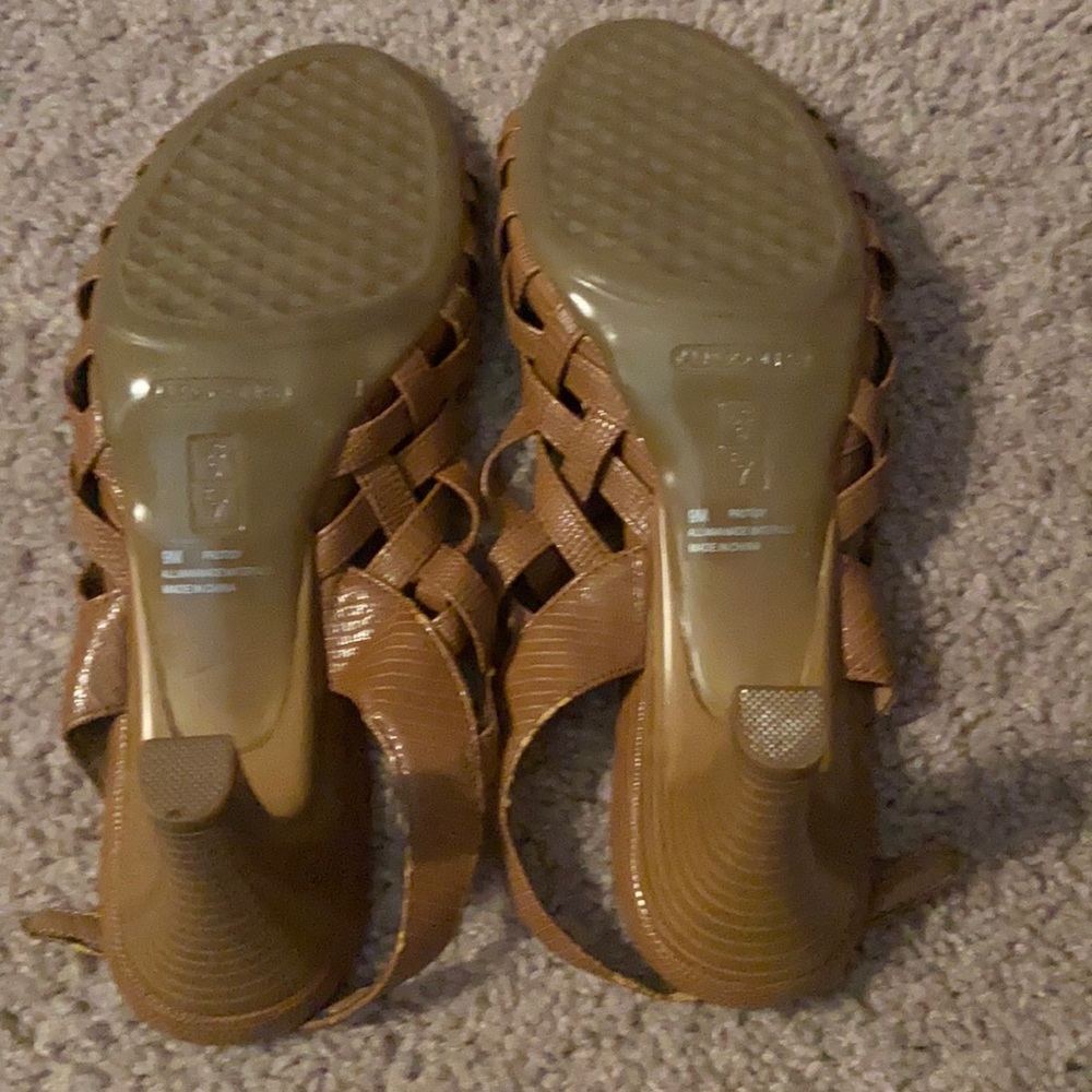 Gently Used Aerosoles Heels
